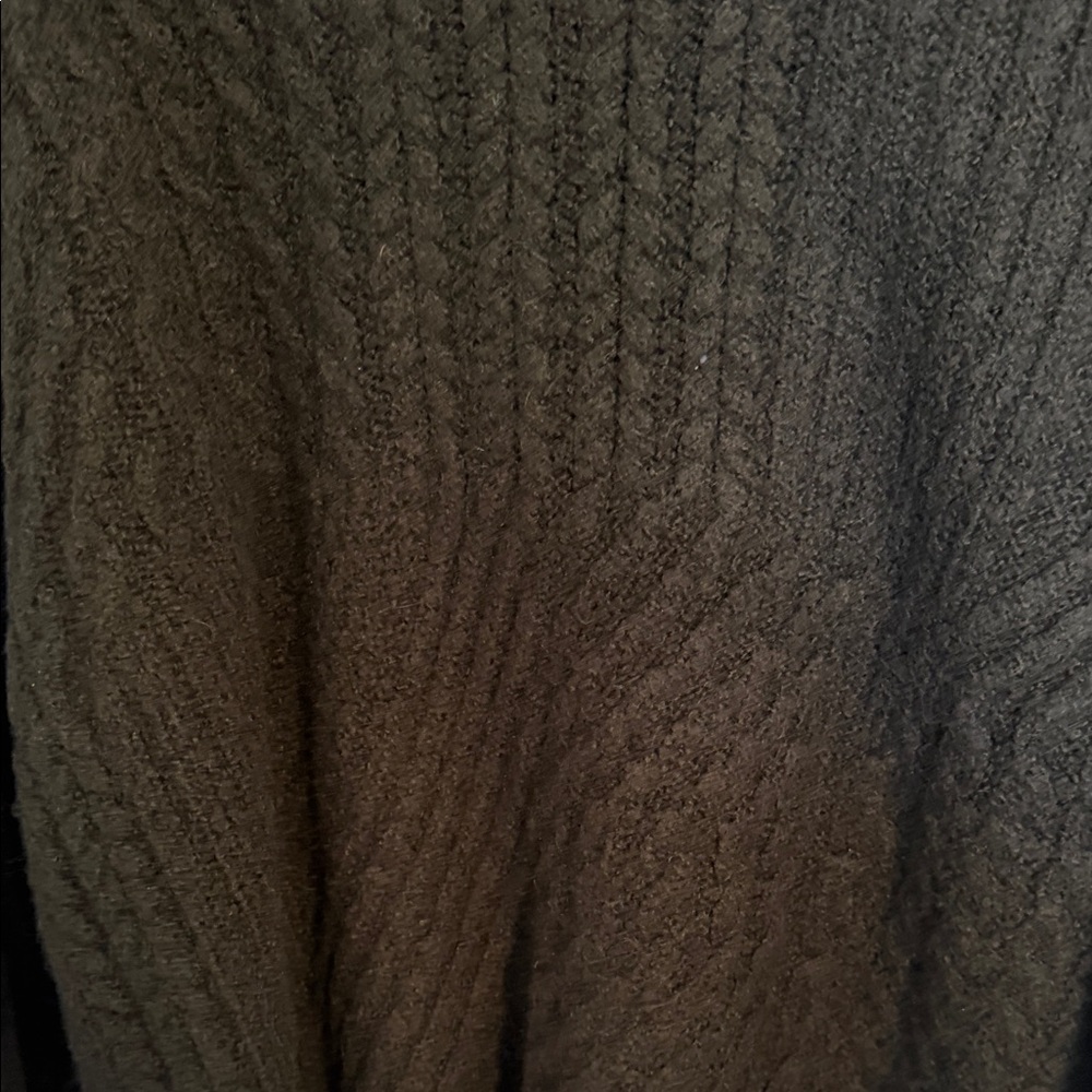 Old Navy Women's Classic Black Crew Neck Sweater - Picture 5 of 5
